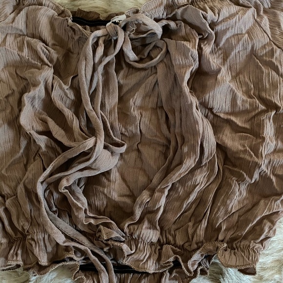 3 tops 💕 bundle - Picture 3 of 5